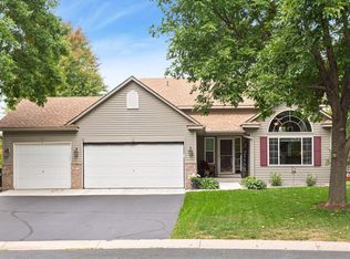 1910 Fischer Dr, Waconia, MN 55387