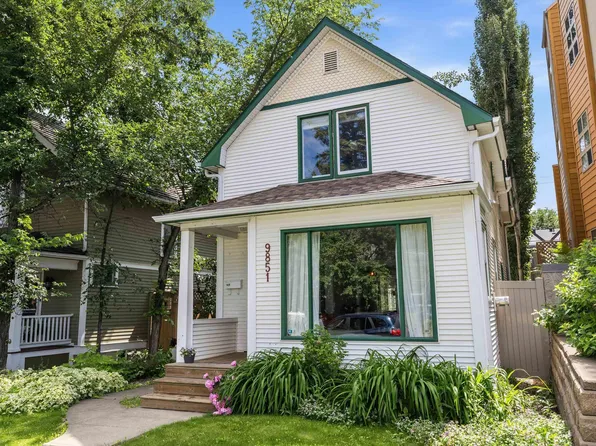 9851 86th Ave NW, Edmonton, AB T6E 2L5