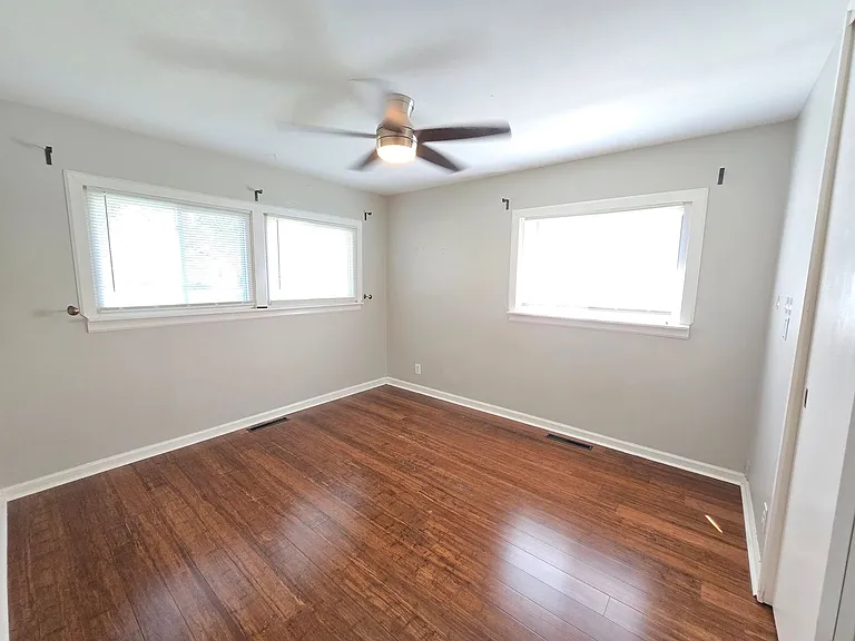 3318 Moulton Ln — Photo 10