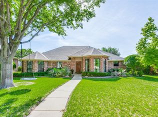 2906 Foxcreek Dr, Richardson, TX 75082