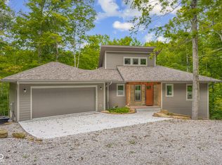 214 Woods Ln, Nashville, IN 47448