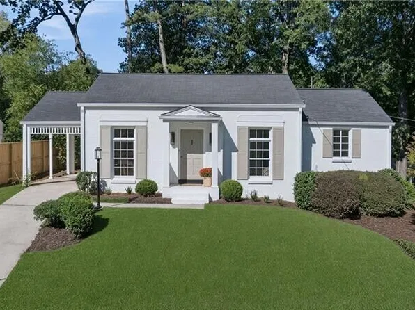 1822 Walthall Dr NW, Atlanta, GA 30318