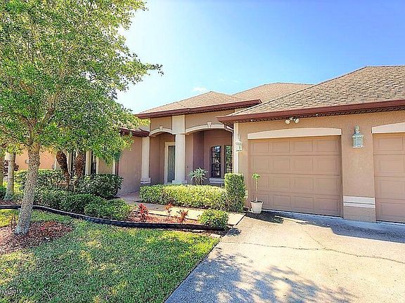 3rd image of 1393 Bent Palm Dr
