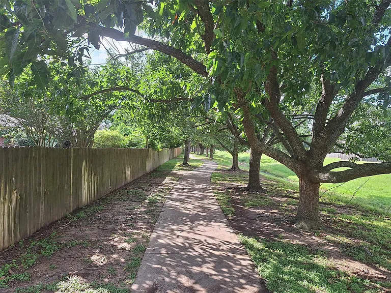 15615 Bending Birch Dr — Photo 25