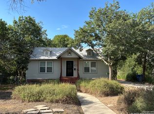 1122 Garraty Rd, Terrell Hills, TX 78209