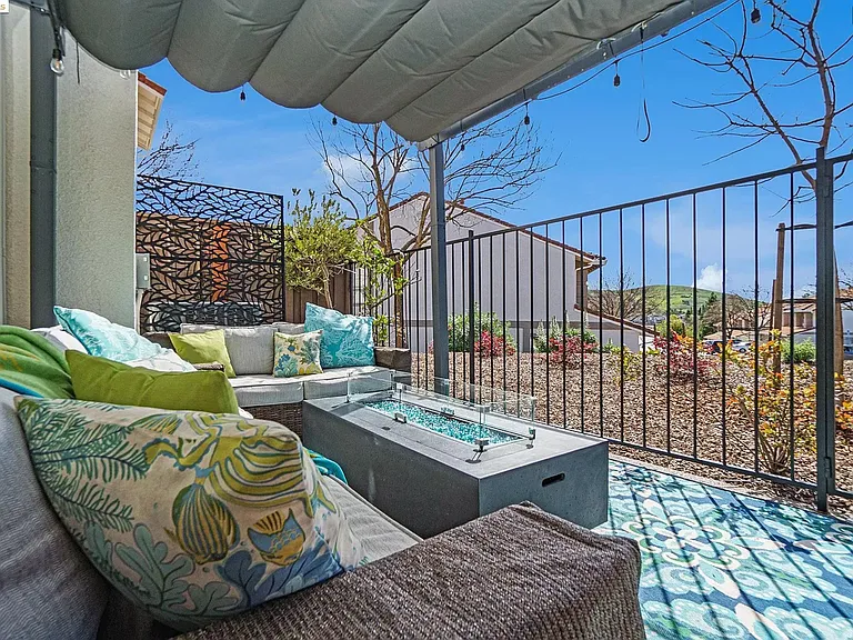 225 Portola Dr — Photo 9