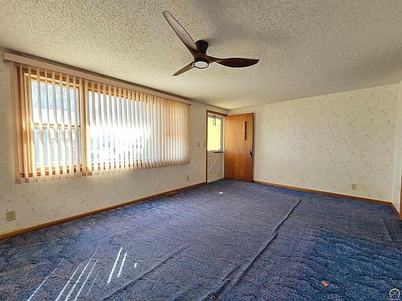 4th image of 169 Wabaunsee Ave