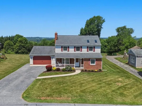 1002 N Main St, Mount Airy, MD 21771