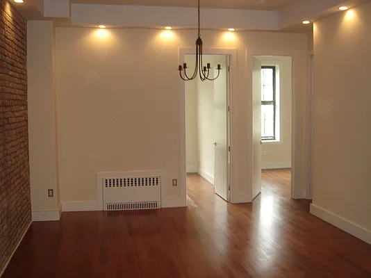 Rented by Sam Tabak | media 26