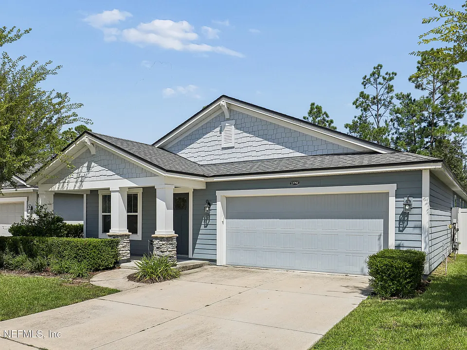 13791 Holsinger Blvd