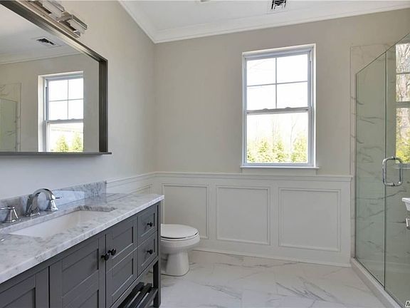 5th image of 511 Breton Way
