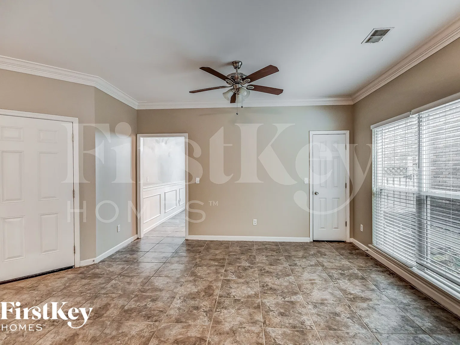 3 bed, 2.5 bath, 2846 sqft, $2,860 — Photo 3