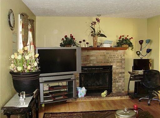 4th image of 3919 Sun Rapids Dr