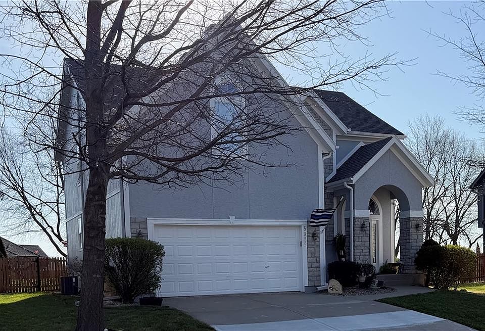 2nd image of 5929 Lone Elm Rd