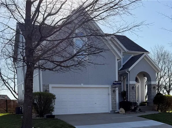 5929 Lone Elm Rd, Shawnee, KS 66218