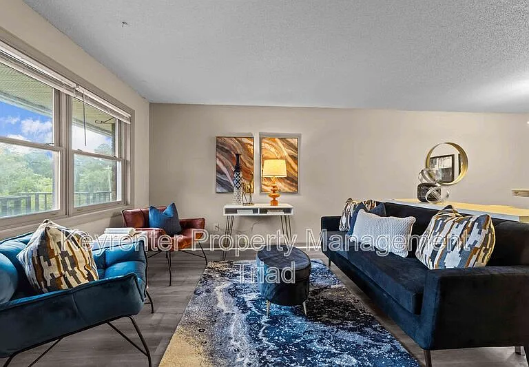 211 McIver St #A — Photo 13