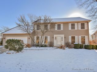 115 Christina Cir, Wheaton, IL 60189