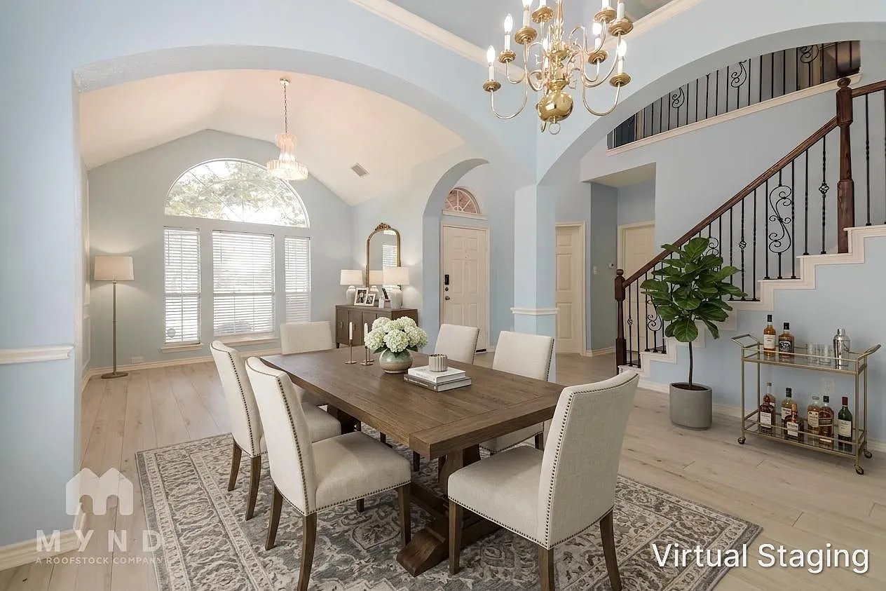 4 bed, 2.5 bath, 3200 sqft, $3,275 — Photo 3