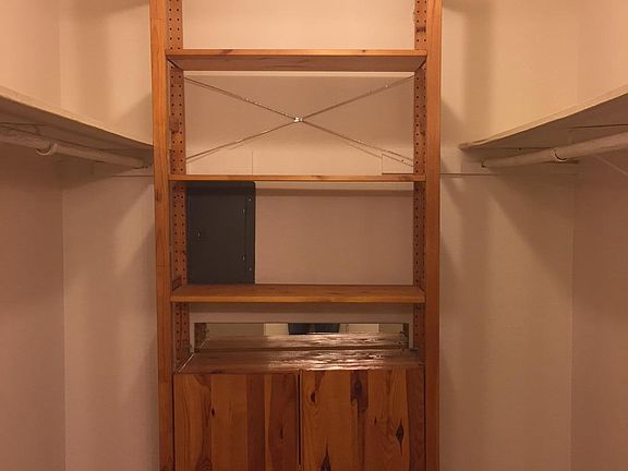 Walk-in closet