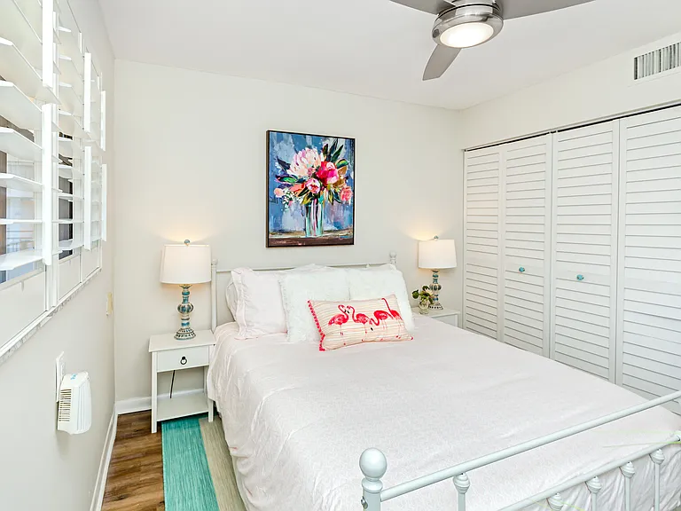 6051 Sun Blvd #215 — Photo 38