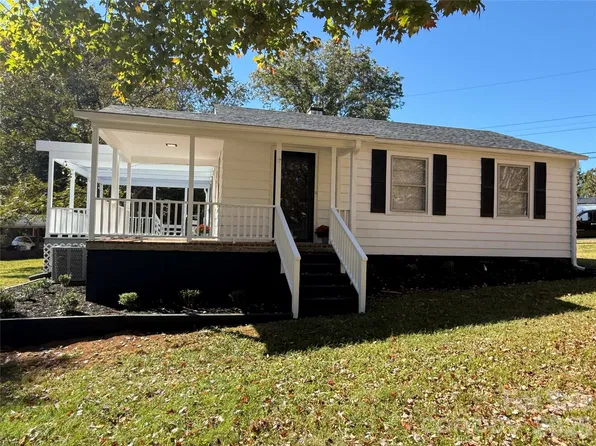 145 34th St NW, Hickory, NC 28601