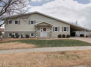 1406 Rosebud Ln, Normal, IL 61761