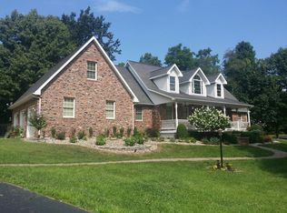 26 Falcon Rdg, Mattoon, IL 61938