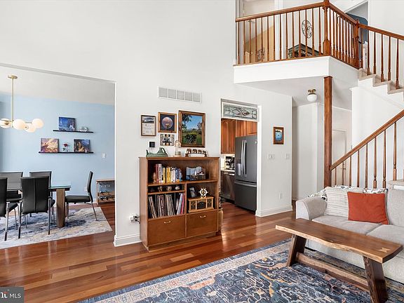 5th image of 126 Sequoia Dr
