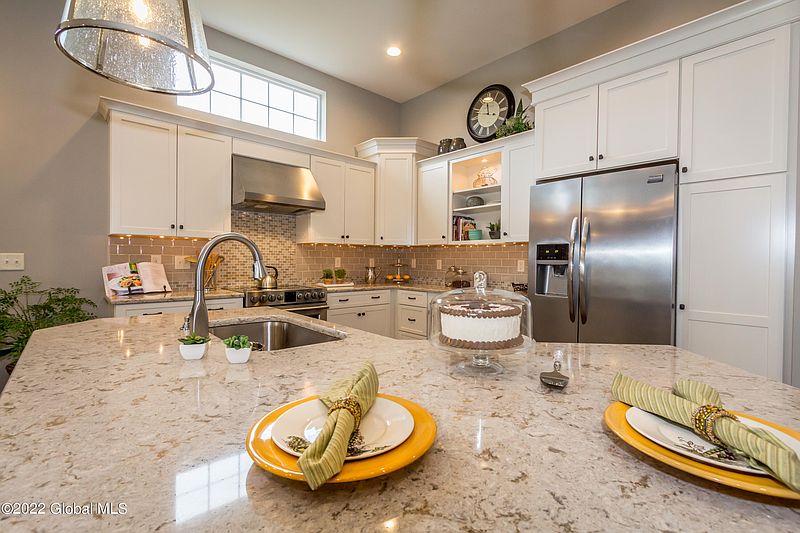 4th image of 52 Wiggins Drive