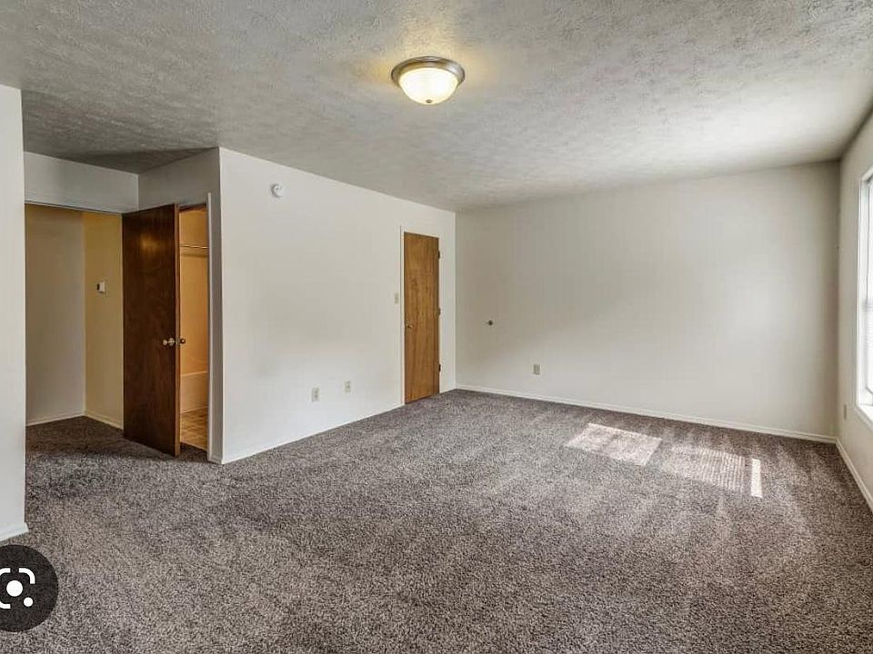 2nd image of 2432 S Winslow Ct #2