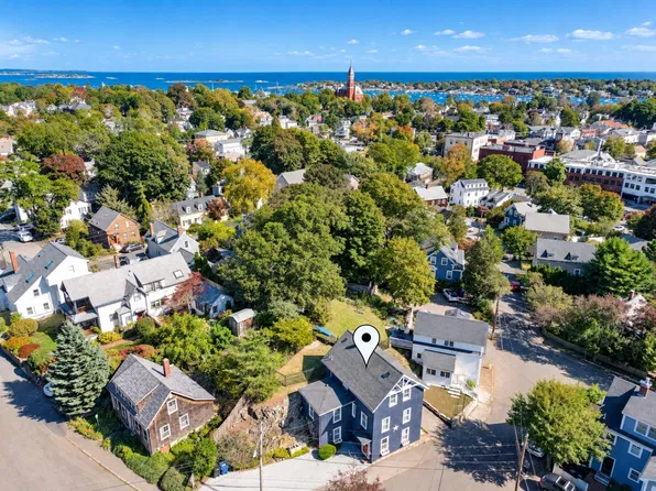 53 Sewall St, Marblehead, MA 01945