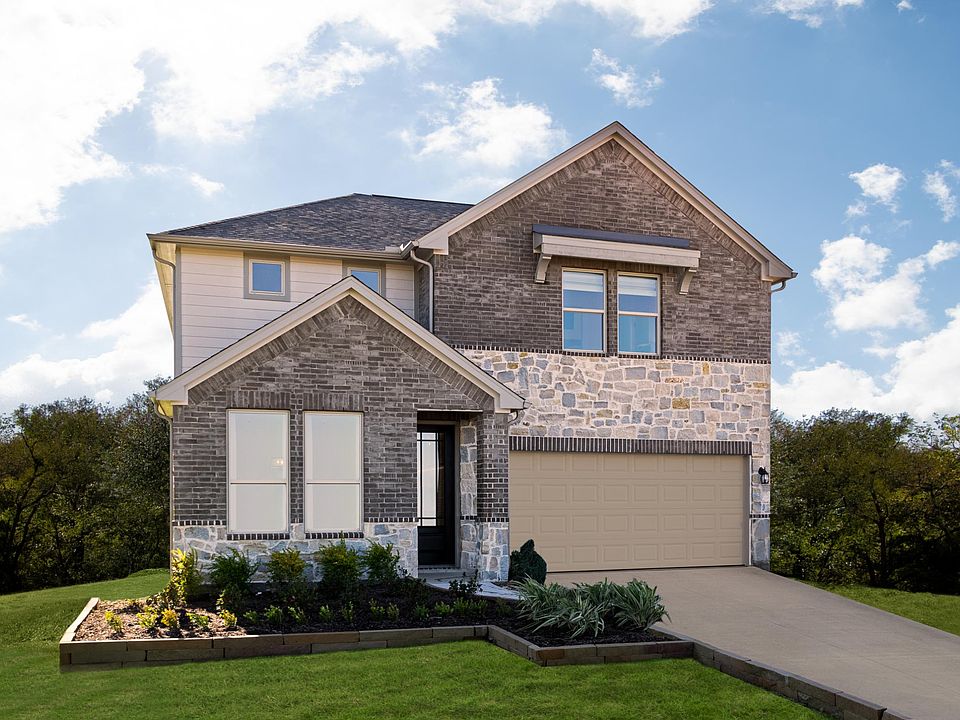 Welcome home to 13245 Golden Isle Drive located in the master planned community of Lago Mar and zone