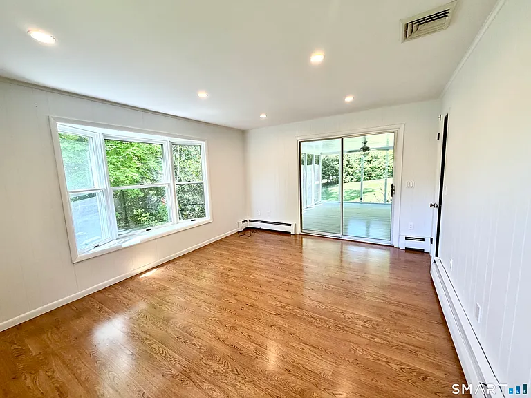137 Florida Hill Rd — Photo 24