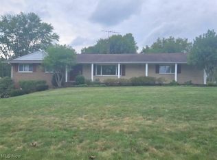 2936 Chaucer Dr NE, Canton, OH