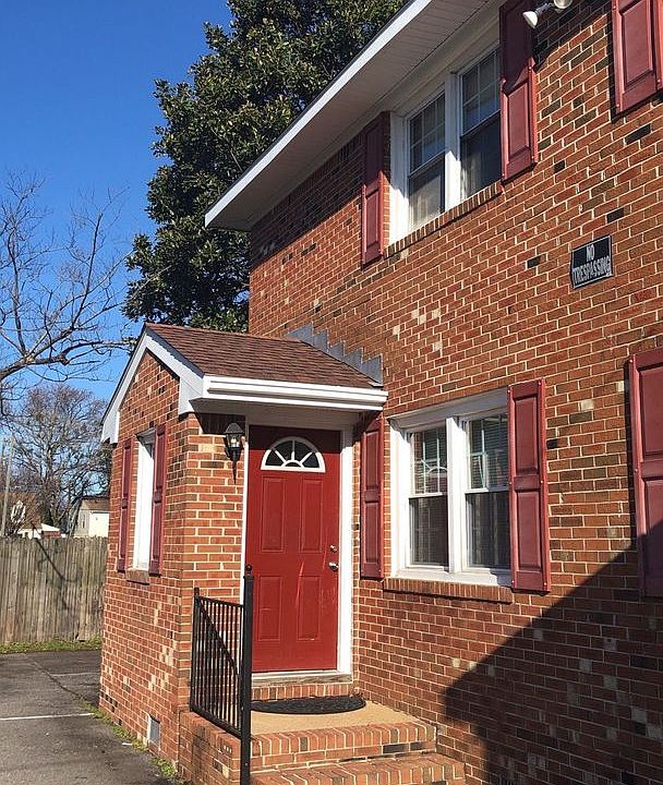 1st image of 350 Fort Worth Ave Unit 5