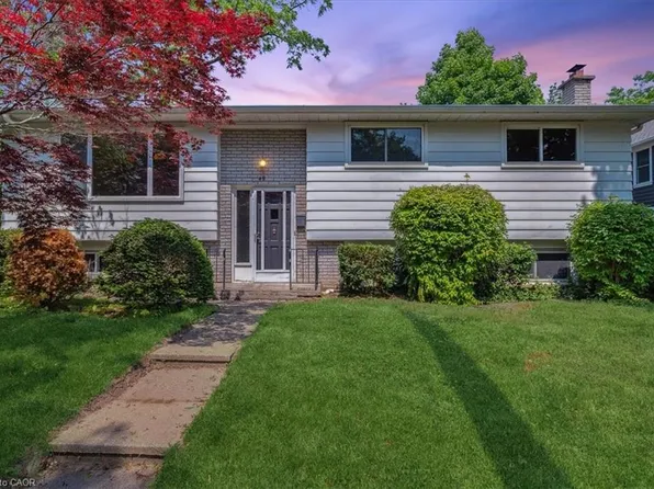 49 Head St, Oakville, ON L6K 1L4