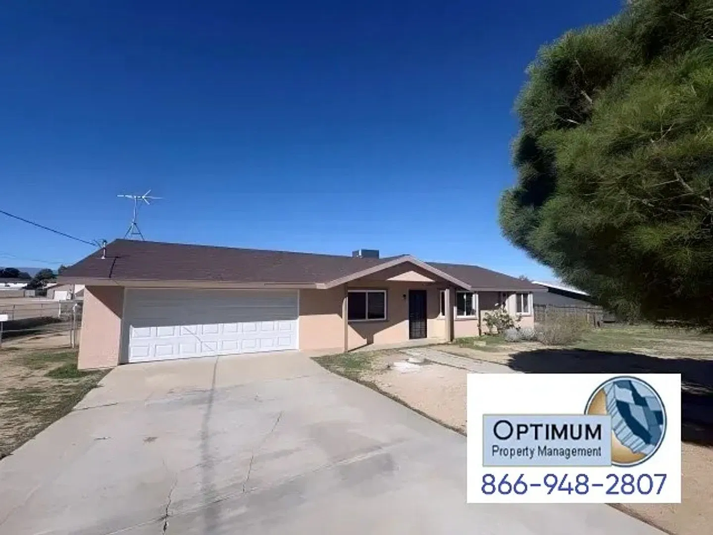 Charming Hesperia Home on a Spacious Lot — Photo 3