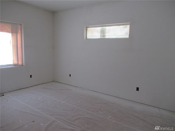 4th image of 14471 Wiley Ln SE