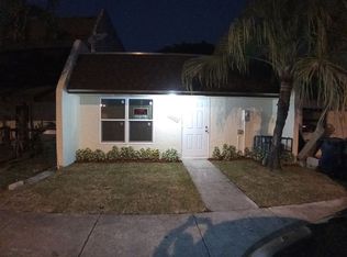 28007 SW 143rd Ct, Homestead, FL 33033