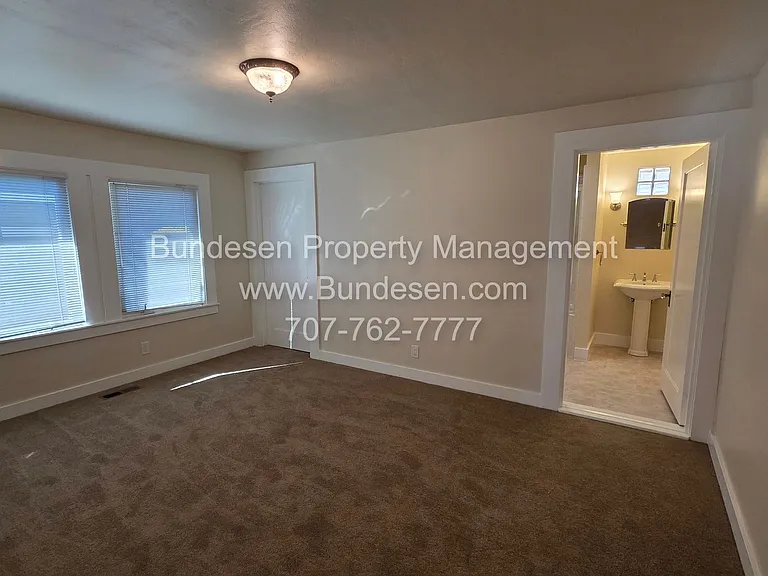 340 Church St — Photo 14