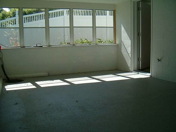 5th image of 1331 Fairlane Dr