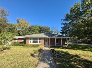 724 S Rusk St, Gainesville, TX 76240