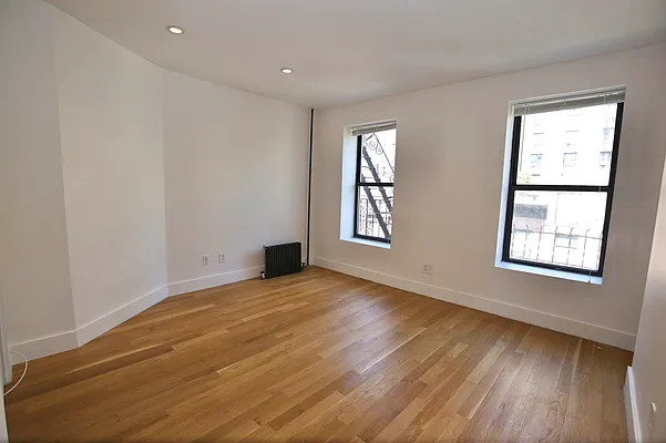 Rented by Vertical Real Estate LLC | media 3