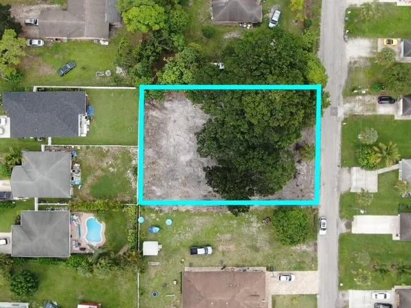 000 Palm Garden Street, Palm Beach, FL 33458