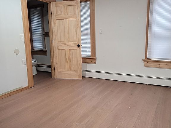 4th image of 414 Amory St APT 2