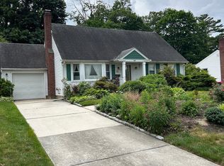 525 Crafton Ave, Pitman, NJ 08071