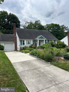 525 Crafton Ave, Pitman, NJ, 08071