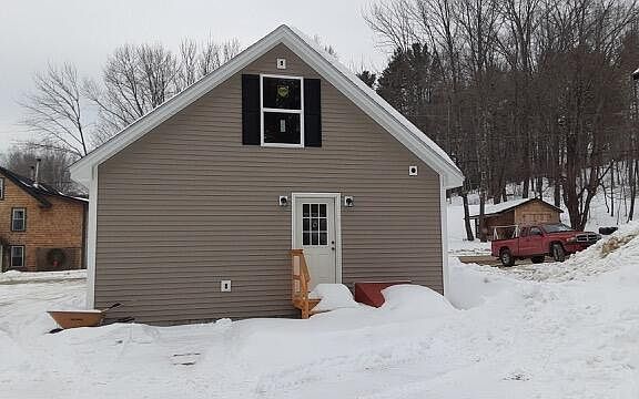 5th image of 7 Center Hill Road