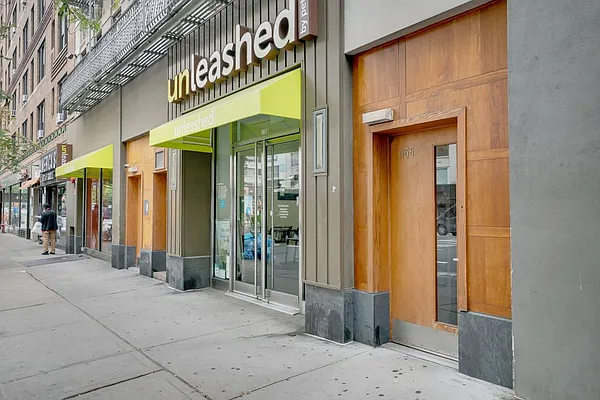 Rented by LG Fairmont Group | media 13