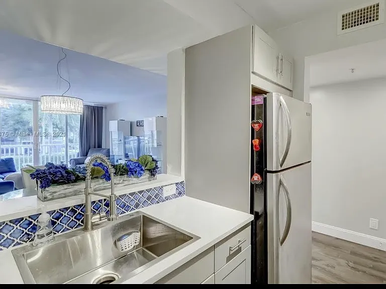 1350 SE 3rd Ave #211 — Photo 8